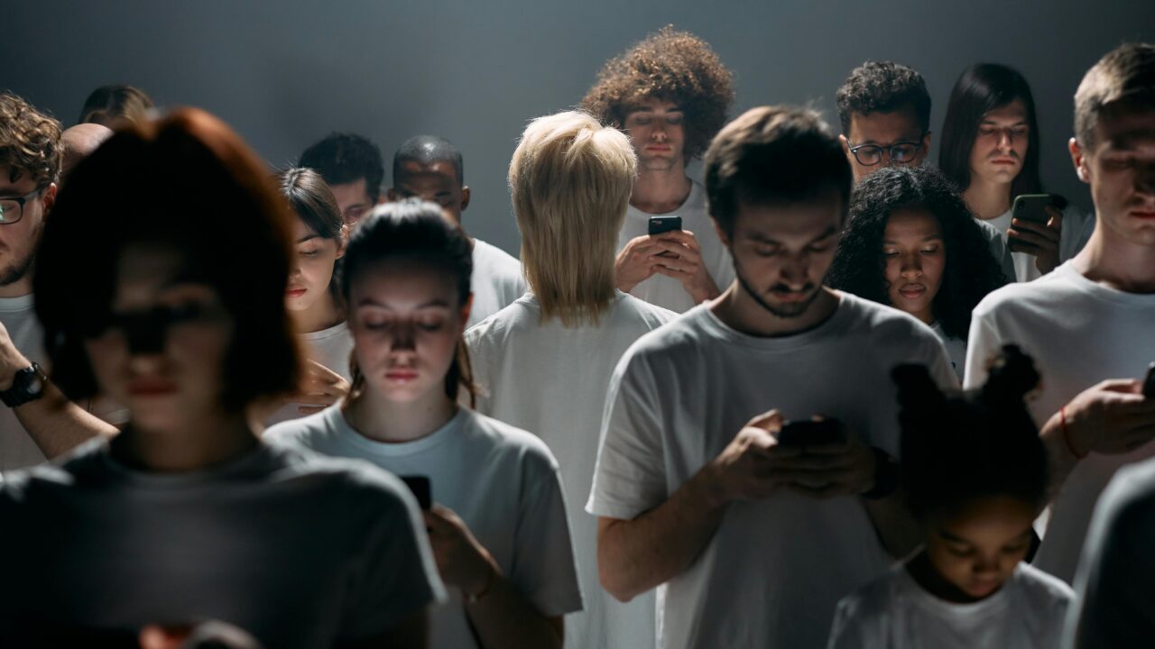 young person experiencing digital loneliness