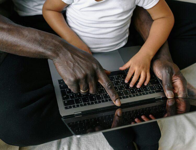 Family learning safe AI use together
